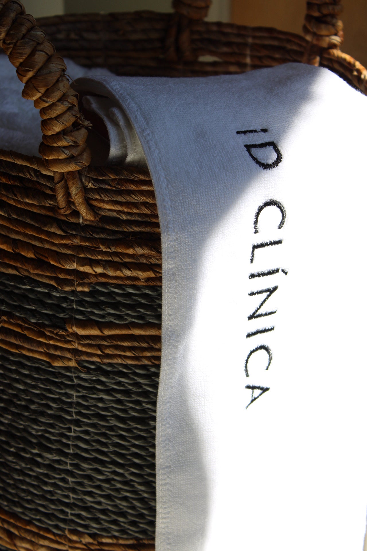 iD CLINICA Apothecary - The Towel